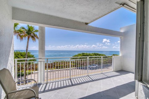 Townhouse in Jupiter, Florida 4 bedrooms, 297.94 sq.m. № 2269273 - photo 21