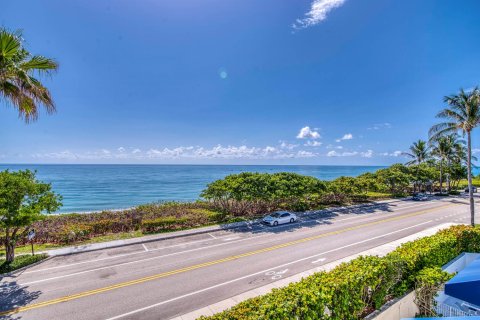 Townhouse in Jupiter, Florida 4 bedrooms, 297.94 sq.m. № 2269273 - photo 24
