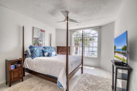 Townhouse in Jupiter, Florida 4 bedrooms, 297.94 sq.m. № 2269273 - photo 13