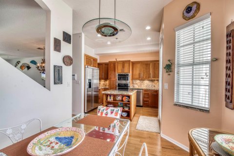 Townhouse in Jupiter, Florida 4 bedrooms, 297.94 sq.m. № 2269273 - photo 11