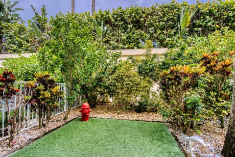 Townhouse in Jupiter, Florida 4 bedrooms, 297.94 sq.m. № 2269273 - photo 17