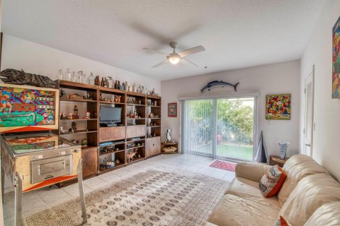 Townhouse in Jupiter, Florida 4 bedrooms, 297.94 sq.m. № 2269273 - photo 16
