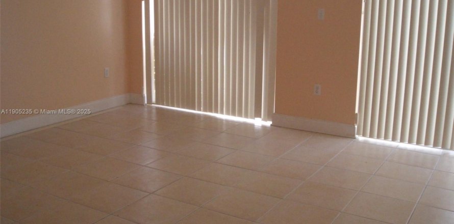 Villa ou maison à Homestead, Floride 3 chambres, 133.22 m2 № 1964917