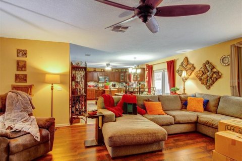 House in Groveland, Florida 4 bedrooms, 293.57 sq.m. № 2209156 - photo 14