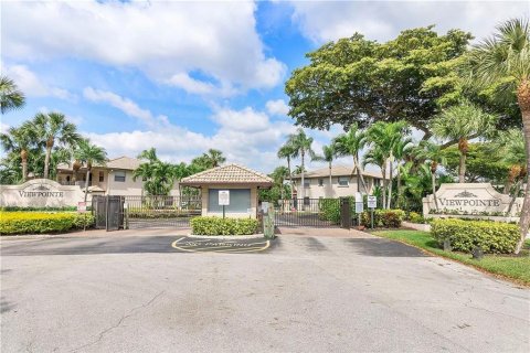 Condo in Margate, Florida, 2 bedrooms  № 2187617 - photo 22