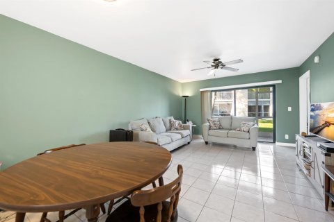 Condo in Margate, Florida, 2 bedrooms  № 2187617 - photo 4