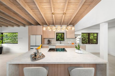 Casa en venta en Miami Shores, Florida, 3 dormitorios, 152.92 m2 № 2383256 - foto 3