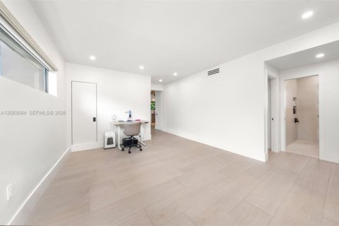 Casa en venta en Miami Shores, Florida, 3 dormitorios, 152.92 m2 № 2383256 - foto 16