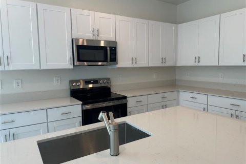 Casa en alquiler en Land O' Lakes, Florida, 3 dormitorios, 138.05 m2 № 2096706 - foto 5