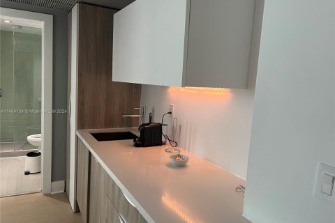 Condominio en venta en Miami Beach, Florida, 1 dormitorio, 42.18 m2 № 1714549 - foto 3