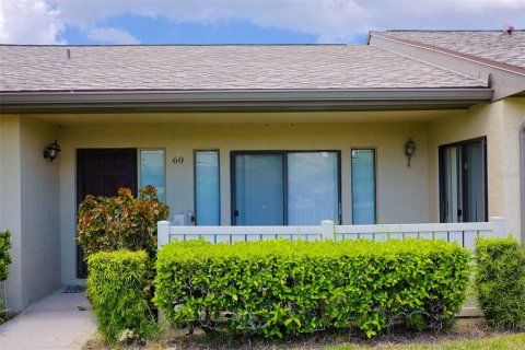 Villa ou maison à louer à Oldsmar, Floride: 2 chambres, 116.13 m2 № 2406417 - photo 2