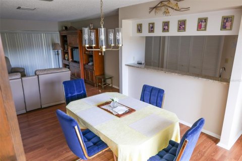 Villa ou maison à louer à Oldsmar, Floride: 2 chambres, 116.13 m2 № 2406417 - photo 4