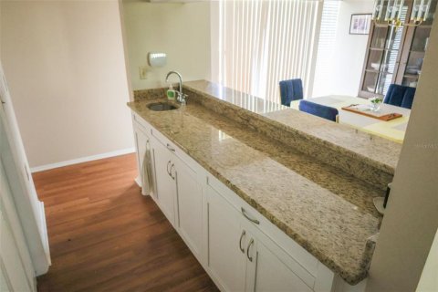 Villa ou maison à louer à Oldsmar, Floride: 2 chambres, 116.13 m2 № 2406417 - photo 8