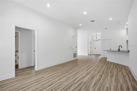 Casa en venta en Alachua, Florida, 4 dormitorios, 169.08 m2 № 2094884 - foto 14