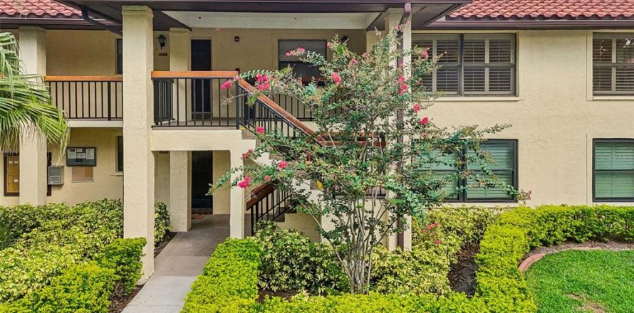 Condo in Clearwater, Florida, 2 bedrooms  № 2149493