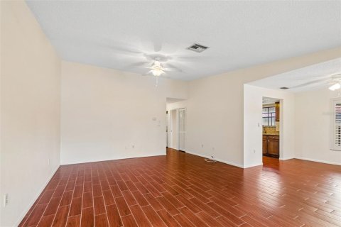 Condo in Clearwater, Florida, 2 bedrooms  № 2149493 - photo 4