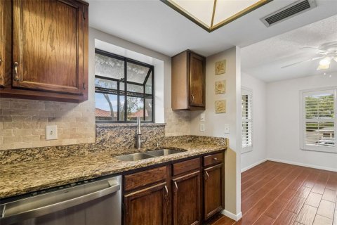 Condo in Clearwater, Florida, 2 bedrooms  № 2149493 - photo 8