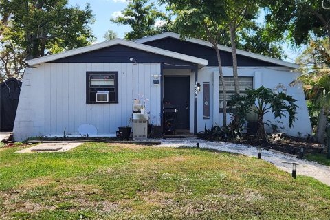 House in Sarasota, Florida 3 bedrooms, 105.17 sq.m. № 1608091 - photo 1