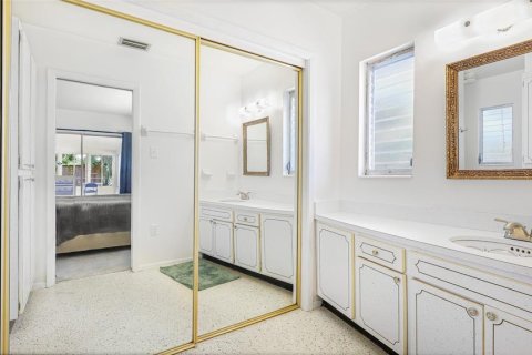 Купить виллу или дом в Брейдентон, Флорида 9 комнат, 132.85м2, № 1858283 - фото 21