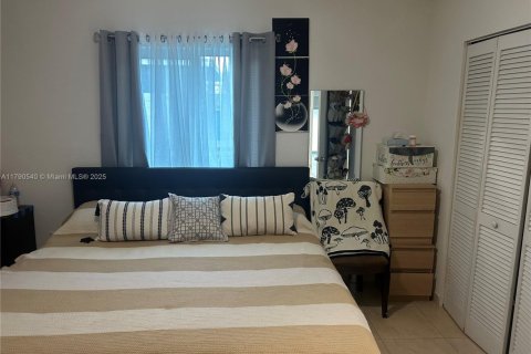 Villa ou maison à vendre à Miami, Floride: 4 chambres, 133.78 m2 № 2018920 - photo 18