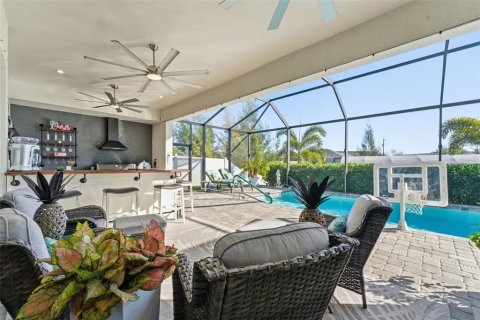 Villa ou maison à Cape Coral, Floride 3 chambres, 207.26 m2 № 2117881