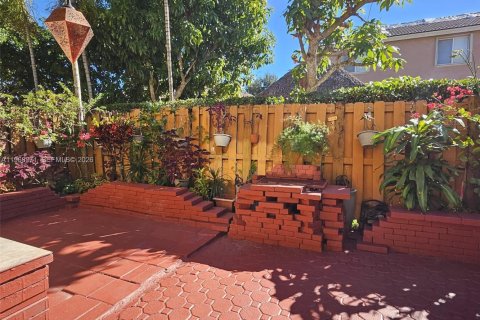 House in Davie, Florida 3 bedrooms, 155.24 sq.m. № 2046300 - photo 27