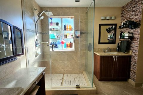 House in Davie, Florida 3 bedrooms, 155.24 sq.m. № 2046300 - photo 22