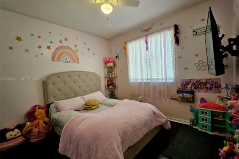 House in Davie, Florida 3 bedrooms, 155.24 sq.m. № 2046300 - photo 18