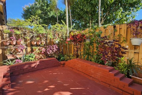 House in Davie, Florida 3 bedrooms, 155.24 sq.m. № 2046300 - photo 28