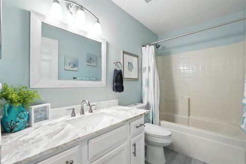 House in Palm Coast, Florida 3 bedrooms, 147.44 sq.m. № 1904060 - photo 17