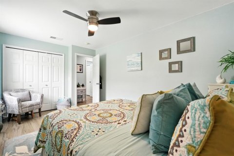 House in Palm Coast, Florida 3 bedrooms, 147.44 sq.m. № 1904060 - photo 19