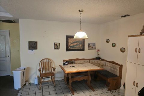 House in Weeki Wachee, Florida 4 bedrooms, 207.64 sq.m. № 1518795 - photo 8