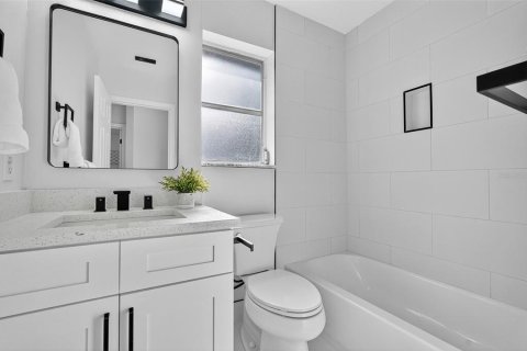 Casa en venta en Spring Hill, Florida, 2 dormitorios, 81.2 m2 № 1903646 - foto 16