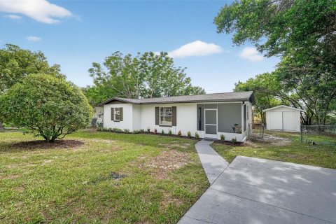 Casa en venta en Spring Hill, Florida, 2 dormitorios, 81.2 m2 № 1903646 - foto 1