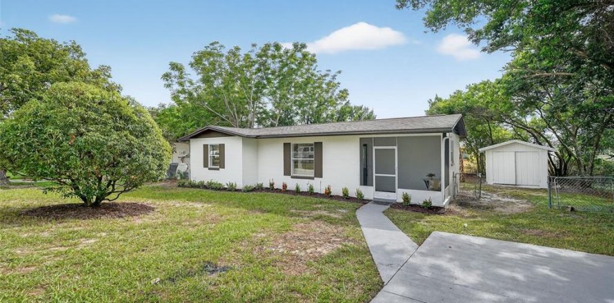 Villa ou maison à Spring Hill, Floride 2 chambres, 81.2 m2 № 1903646