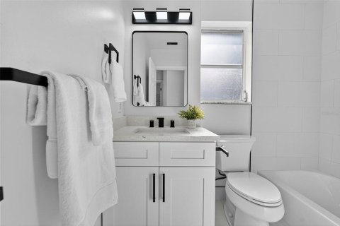 Casa en venta en Spring Hill, Florida, 2 dormitorios, 81.2 m2 № 1903646 - foto 15