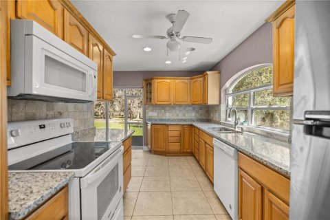 House in Ocala, Florida 4 bedrooms, 285.21 sq.m. № 1539490 - photo 16