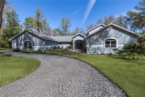 House in Ocala, Florida 4 bedrooms, 285.21 sq.m. № 1539490 - photo 2