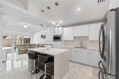 Villa ou maison à louer à Cutler Bay, Floride: 3 chambres, 129.51 m2 № 2168174 - photo 26