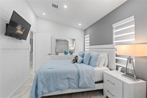 Villa ou maison à louer à Cutler Bay, Floride: 3 chambres, 129.51 m2 № 2168174 - photo 15