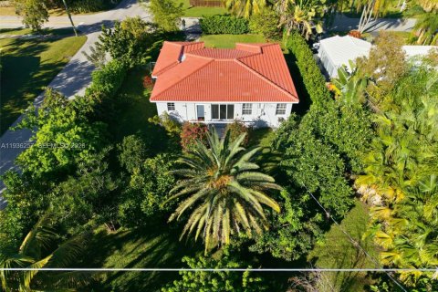 Villa ou maison à vendre à Hollywood, Floride: 2 chambres, 107.4 m2 № 1996643 - photo 30