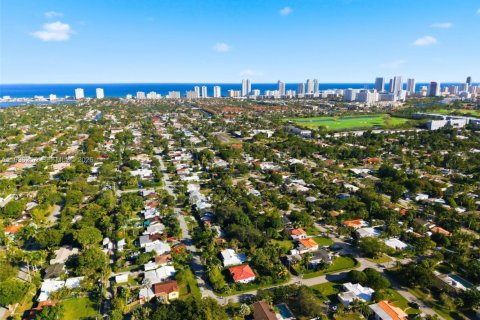 Villa ou maison à vendre à Hollywood, Floride: 2 chambres, 107.4 m2 № 1996643 - photo 28