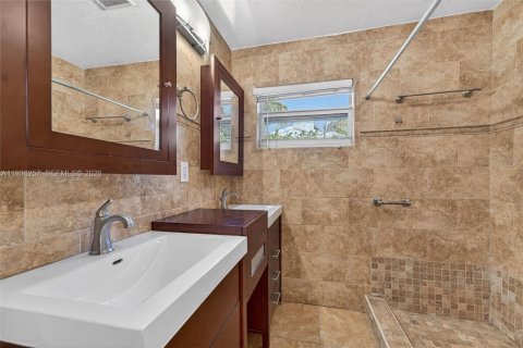 Villa ou maison à vendre à Hollywood, Floride: 2 chambres, 107.4 m2 № 1996643 - photo 20