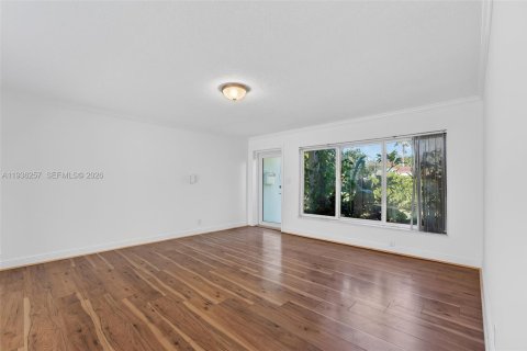 Villa ou maison à vendre à Hollywood, Floride: 2 chambres, 107.4 m2 № 1996643 - photo 6