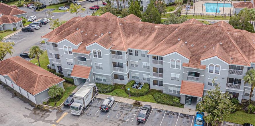 Condominio en Tampa, Florida, 2 dormitorios № 1911726
