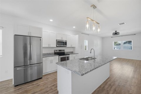 Apartment in Clearwater, Florida 3 bedrooms, 133.41 sq.m. № 2395819 - photo 13