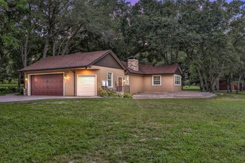 House in Auburndale, Florida 3 bedrooms, 326.92 sq.m. № 1626423 - photo 5