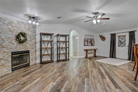 House in Auburndale, Florida 3 bedrooms, 326.92 sq.m. № 1626423 - photo 10