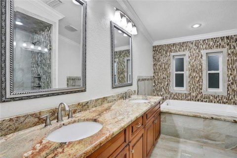 House in Auburndale, Florida 3 bedrooms, 326.92 sq.m. № 1626423 - photo 18