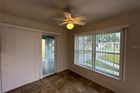 Casa en alquiler en Orlando, Florida, 3 dormitorios, 92.9 m2 № 1919619 - foto 12